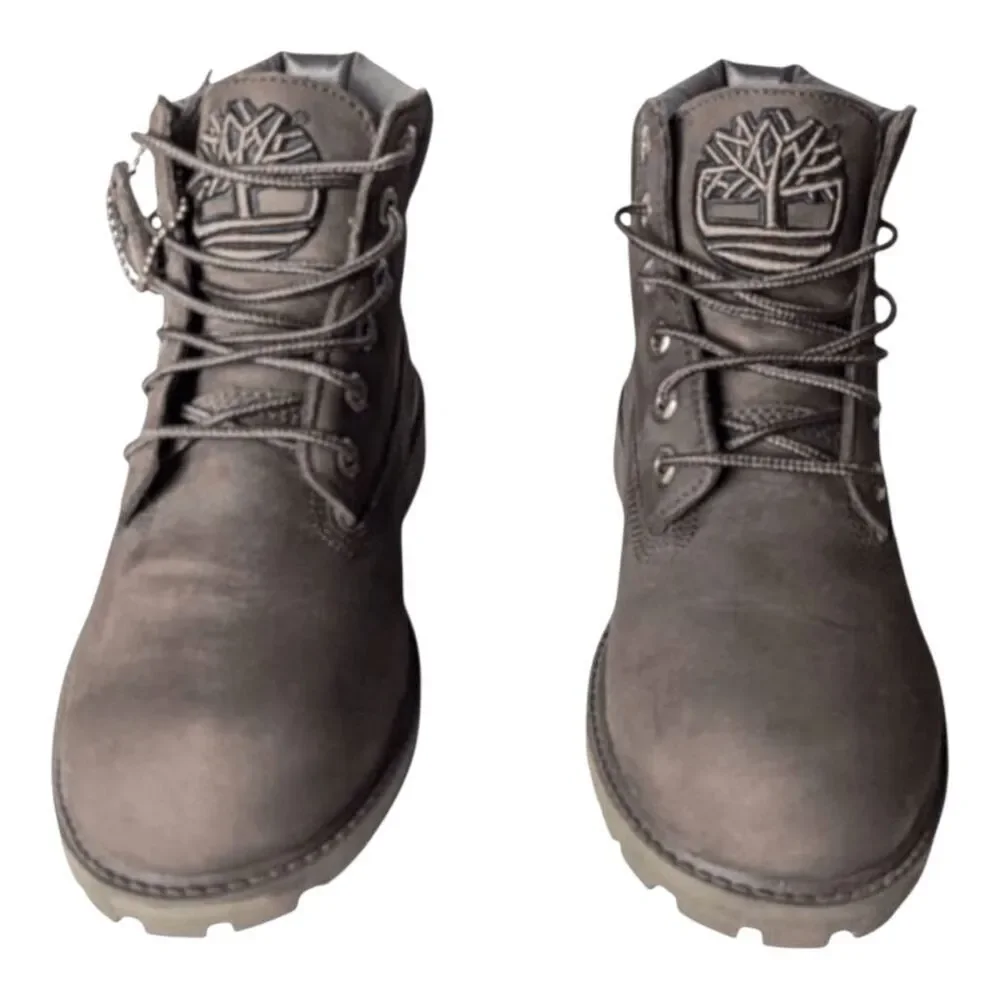 TIMBERLAND 6 Inch Waterproof Boot Kid's Size 3